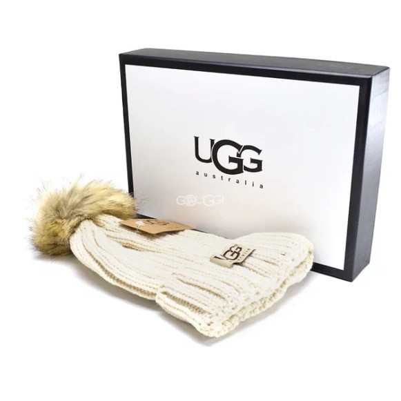 UGG Cap Milk